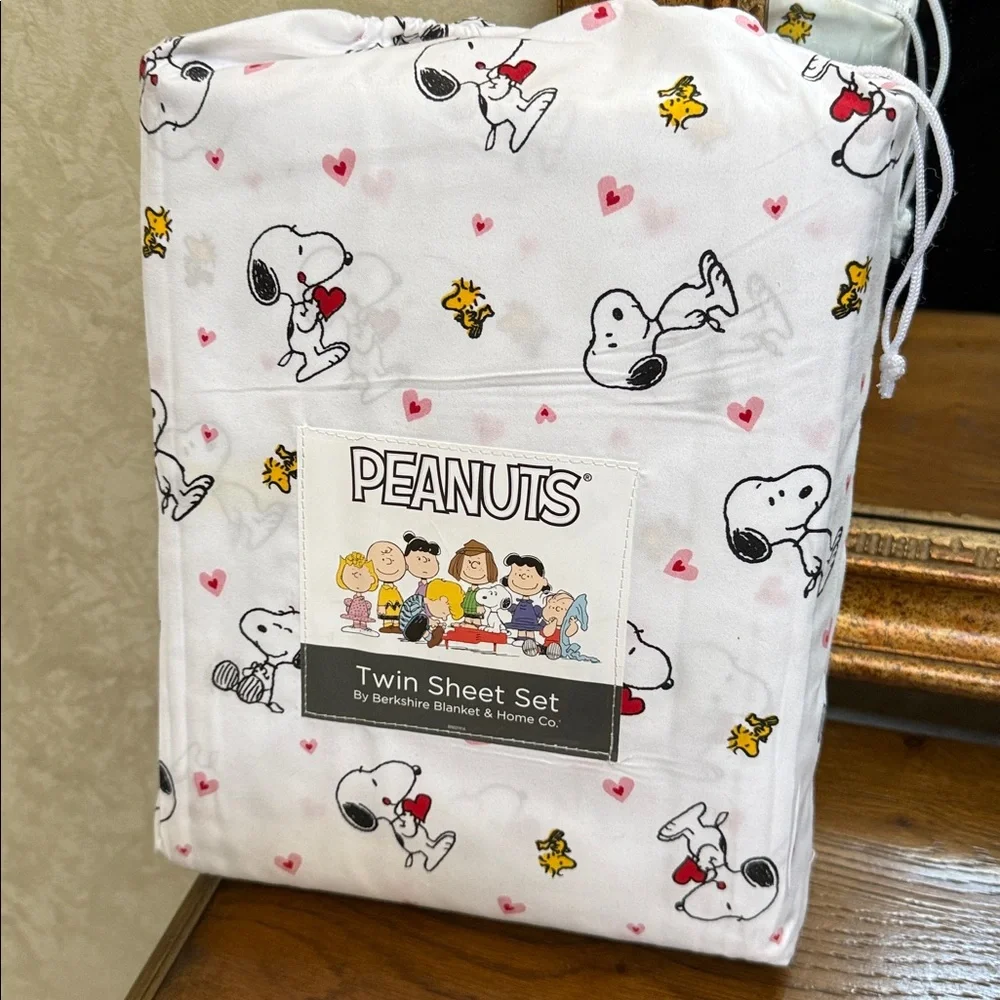 Peanuts Snoopy and Woodstock white, pink, yellow, black and red Twin Sheet Set.